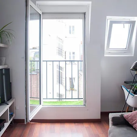 Charming Apt Near The Batignolles